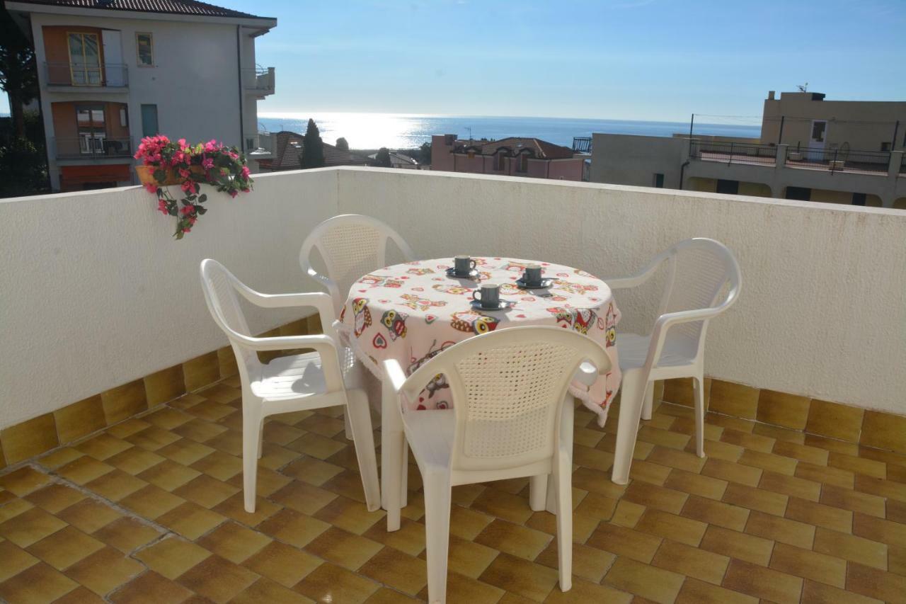 Residence Mare Verde Pietra Ligure Extérieur photo