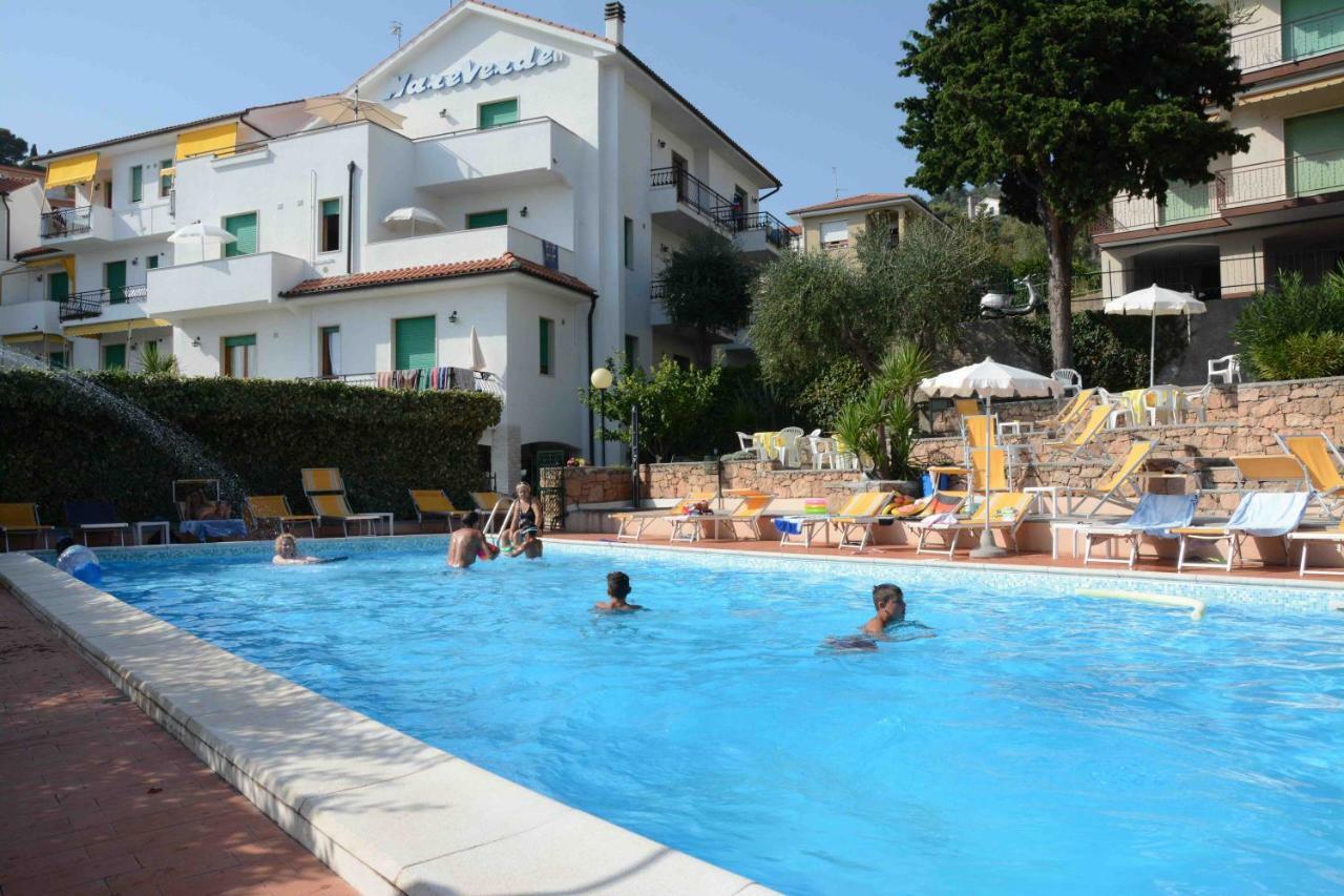 Residence Mare Verde Pietra Ligure Extérieur photo